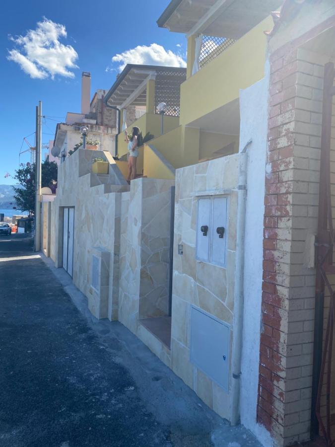 קאלה גונונה La Casa Gialla מראה חיצוני תמונה